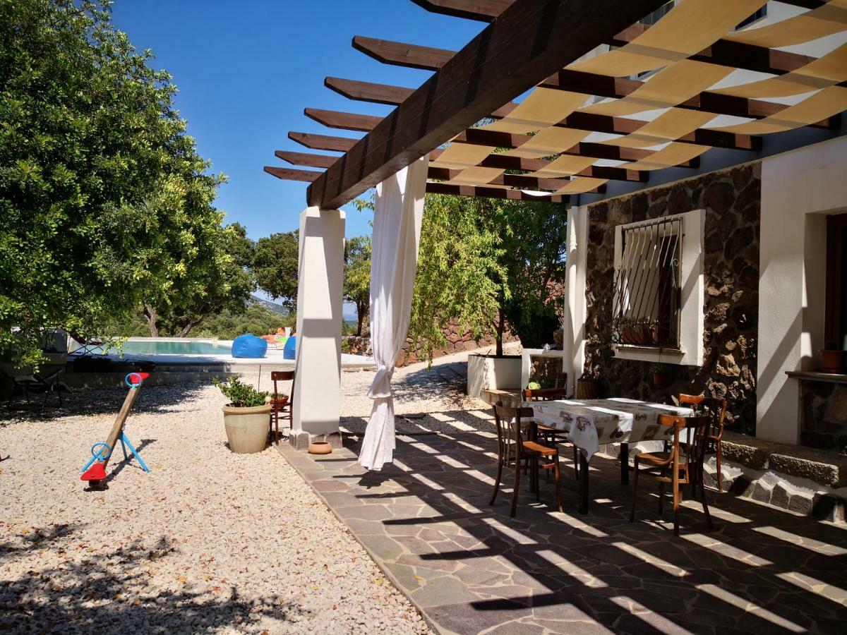 Villa Maria Dorgali Luaran gambar